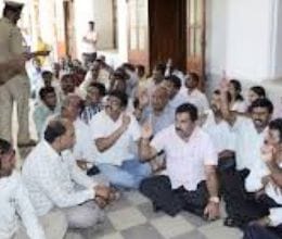 teachers demand basic facilities