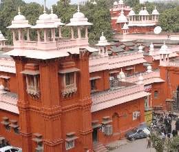 high court on red- blue lights in vehicles