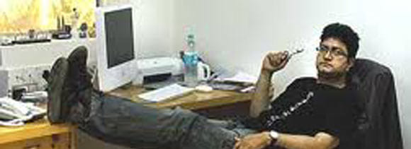 Prasoon Joshi supports Uttarakhand 