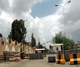 many embassy in yemen to close amid global terror alerts