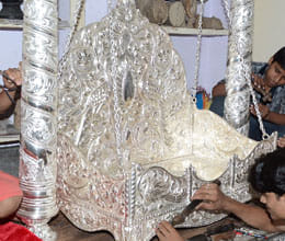hindola of thirty seven lakhs