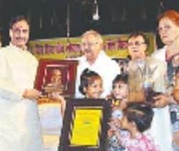 veer ajay kumar kagazi got life time achievement award