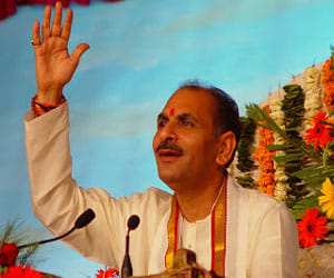 sudhanshu ji maharaj pravachan on tuff time