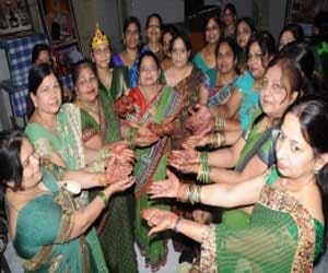 hariyali teej mehendi 