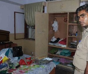 robbery in doiwala dehradun