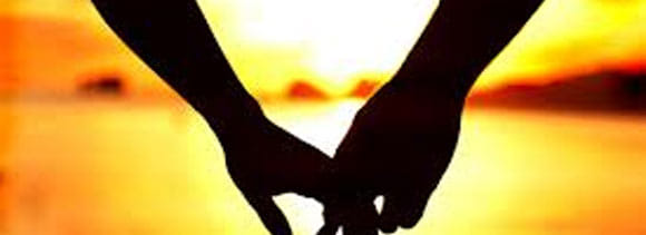 holding hands of girlfriend can boost your mood
