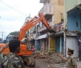 encroachment will be lifted from bhootnath market and gomti nagar