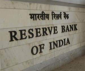 RBI may cut rates early next year: Rangarajan