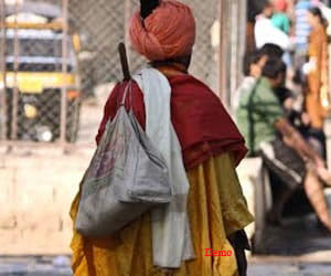 terrorist can come with sant costume in modi's rally