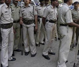 police and villagers clash stone throwing