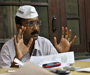 home ministry denies to give home to arvind kejriwal