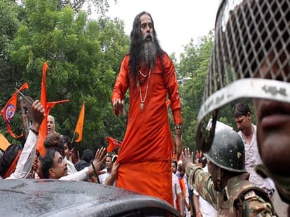 Hindu group to stop Muslim writer