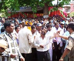farmers protest against lda in lucknow