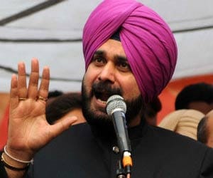 Sidhu quit from amritsar lok sabha seat