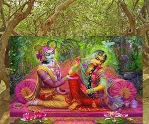 nidhivan where radha krishna meet at night 