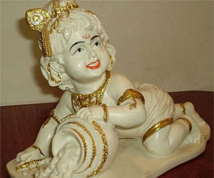 vat on krishna statues in uttar pradesh