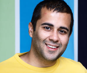 rajkumar make film on chetan bhagat novel