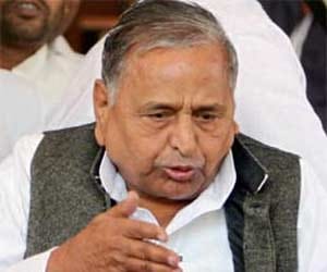 mulayam singh yadav-narendra modi-azamgharh rally