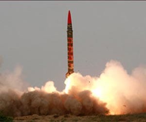 pakistan 90 percent nuclear bomb on alert