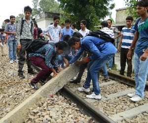train stopped Students, University of vandalism