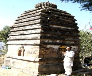 tilting of the ancient Sun Temple in mud