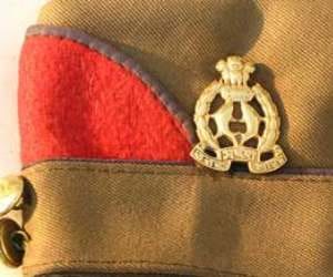 drunkard cop did lewd comments on women