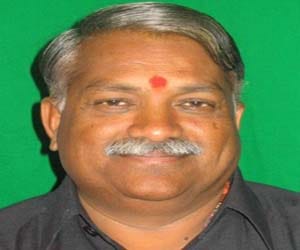 shivsena mp forced to bpcl cmd to contract his favoured firm