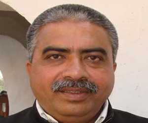 warrant against rakesh sachan