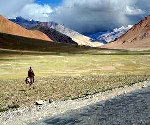 Ladakh expedition on a rickshaw