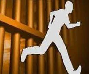 foreigner run away from police custody