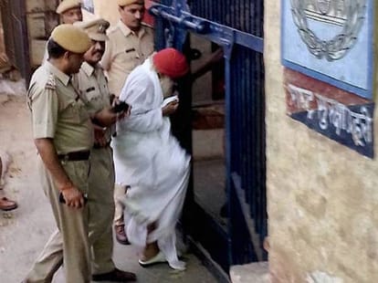 big names will celebrate diwali in jail 