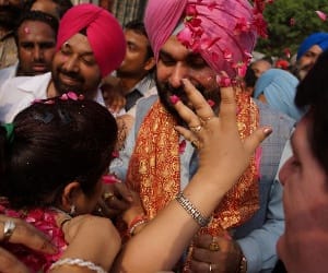 siddhu says country gets baba g ka thullu