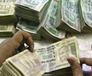 Employees demand grade pay 