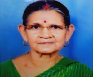 Woman killed throat slash
