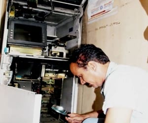school_computer_thief