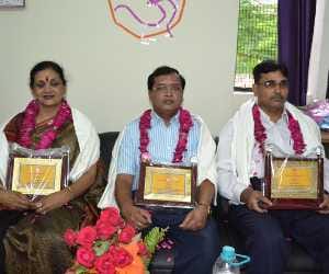teachers award in lucknow university