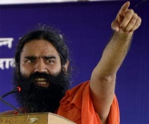 ramdev slams congress, supports modi for pm candidature