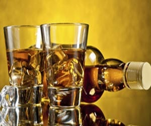 illegal liqour seller arrested in faridabad