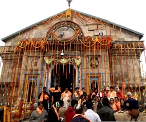 two brother reached kedarnath in the searching of their parents