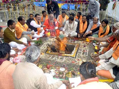 kedarnath rawal also in dispute