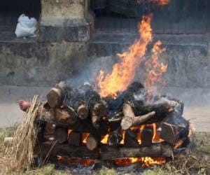 kashmiri muslim community attend hindu Cremation