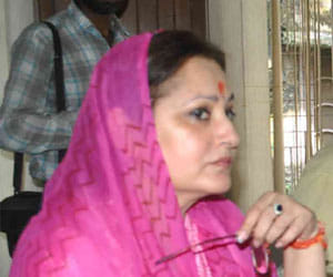 jayaprada asked a question to mulayam and akhilesh