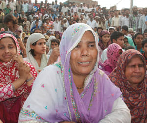 highcourt demanded answer on muzaffarnagar violence