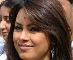 notice against mahima chaudhary in magnum fraud