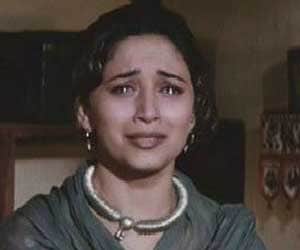 madhuri dixit-Nene's father passes away
