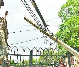 deadly electric polls in city
