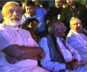modi advani cold vibes visible at jethmalani party