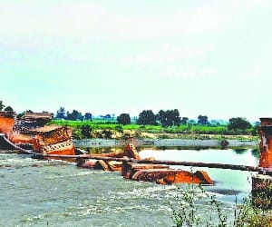 Western Yamuna Canal bridge collapse