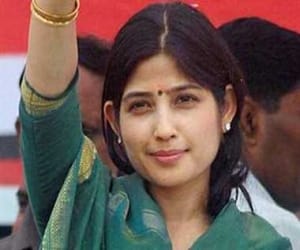 dimple yadav assets worth 9 crore