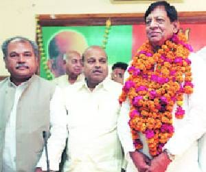 police ignores hukum singh 